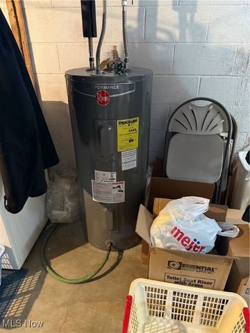 1791 Winterhaven Drive, Mogadore, OH 44260