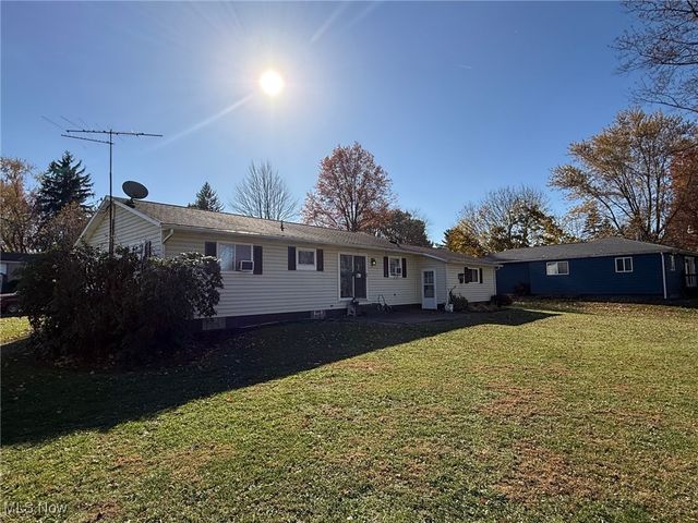 1791 Winterhaven Drive, Mogadore, OH 44260