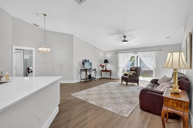 9305 KNIGHTSBRIDGE COURT, Tampa, FL 33647