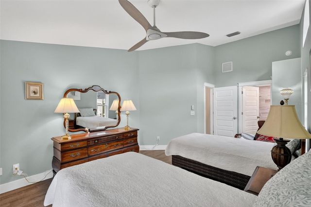 9305 KNIGHTSBRIDGE COURT, Tampa, FL 33647