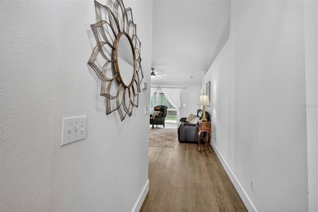 9305 KNIGHTSBRIDGE COURT, Tampa, FL 33647