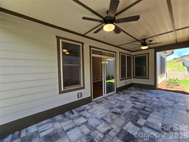 16 Craftsman Overlook Ridge 27, Arden, NC 28704