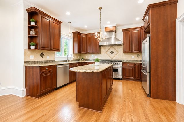 15004 S Bartlett Avenue, Plainfield, IL 60544