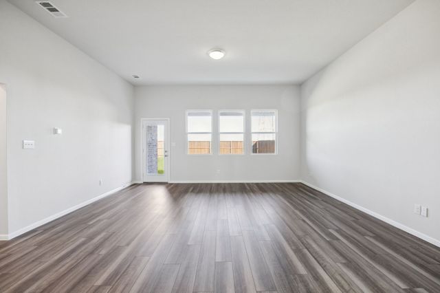 418 Lana Drive, Seagoville, TX 75159