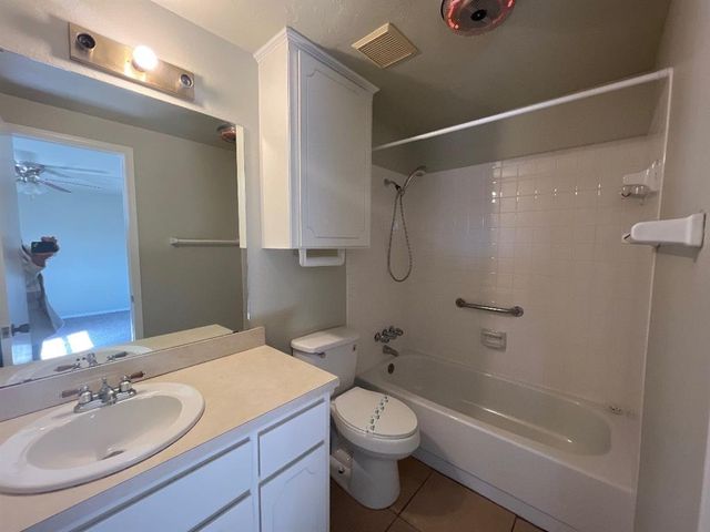 2126 NW 118th Street, Oklahoma City, OK 73120