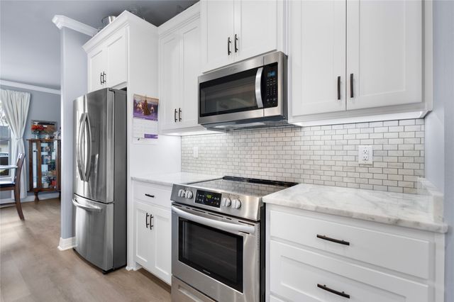 18341 Timber Oaks Drive, Lindale, TX 75771