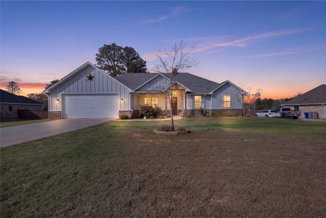18341 Timber Oaks Drive, Lindale, TX 75771