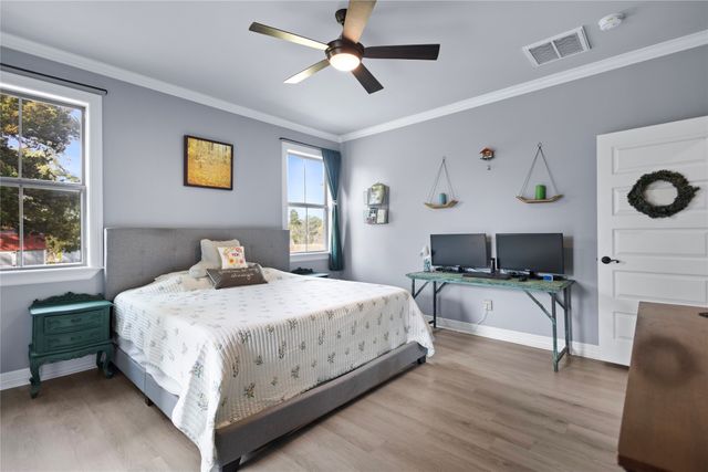 18341 Timber Oaks Drive, Lindale, TX 75771