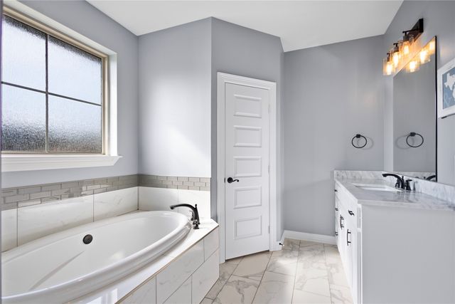 18341 Timber Oaks Drive, Lindale, TX 75771