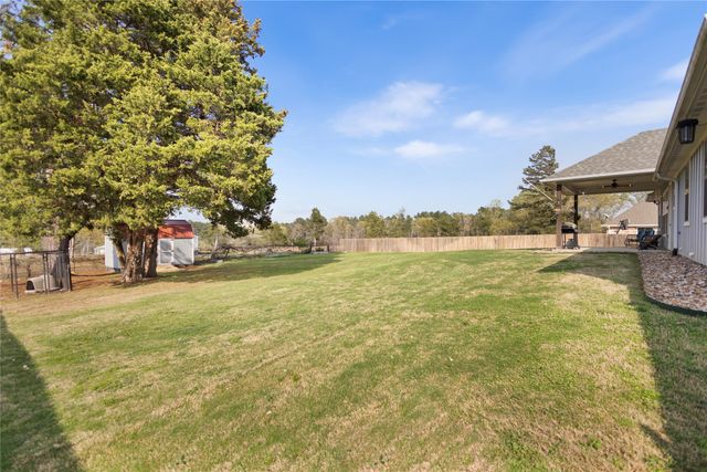 18341 Timber Oaks Drive, Lindale, TX 75771