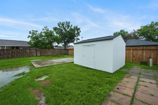 13210 Myrna Lane, Houston, TX 77015