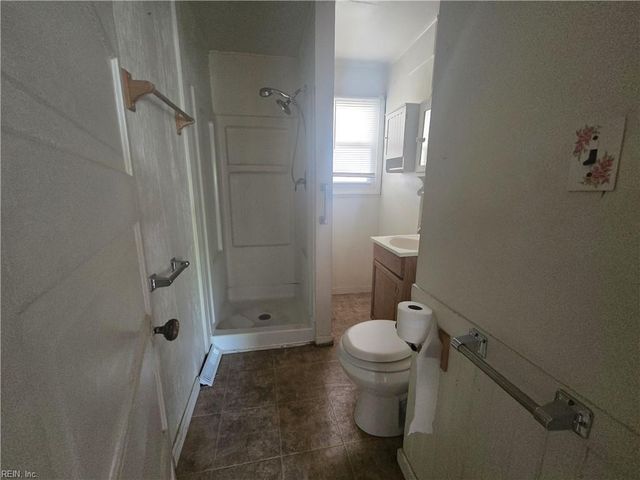 1400 Victory BLVD, Portsmouth, VA 23702