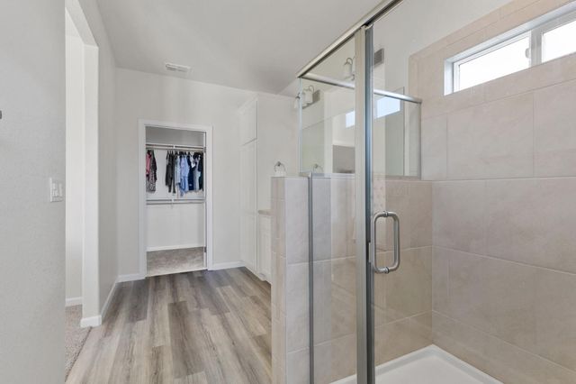 1317 River Run Cir, Ione, CA 95640