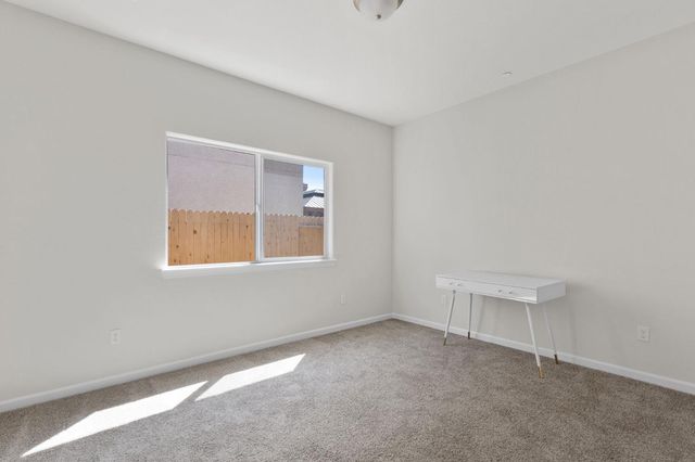 1317 River Run Cir, Ione, CA 95640