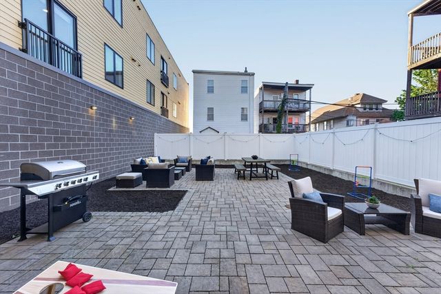 656 Saratoga 3-13, Boston, MA 02128