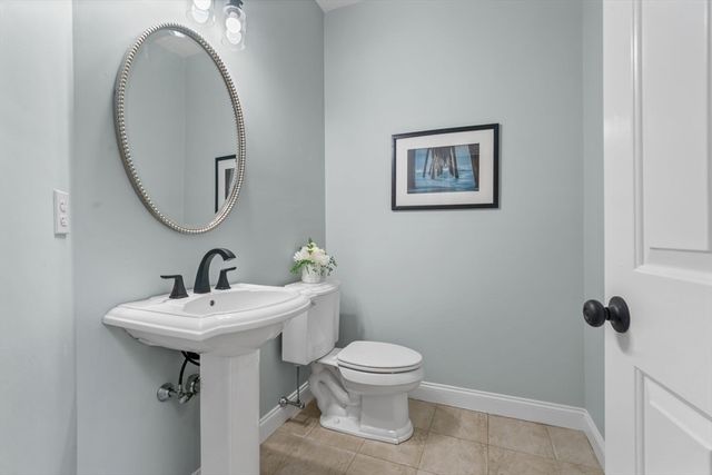 19 Estabrook Ln, Berlin, MA 01503