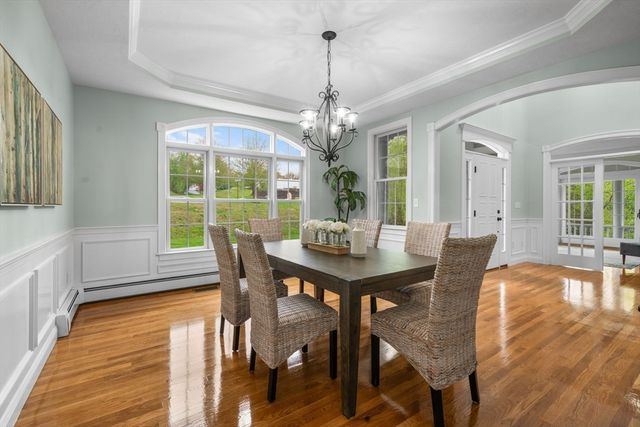19 Estabrook Ln, Berlin, MA 01503