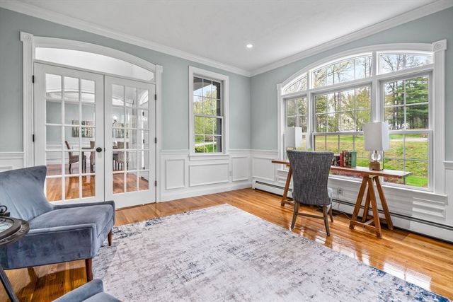 19 Estabrook Ln, Berlin, MA 01503