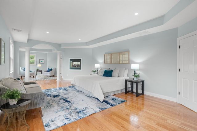 19 Estabrook Ln, Berlin, MA 01503