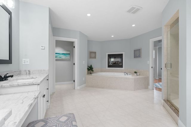 19 Estabrook Ln, Berlin, MA 01503