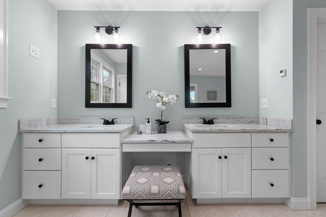 19 Estabrook Ln, Berlin, MA 01503