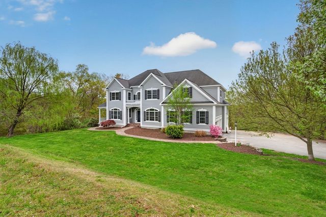 19 Estabrook Ln, Berlin, MA 01503