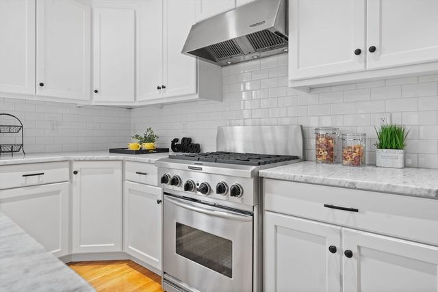 19 Estabrook Ln, Berlin, MA 01503