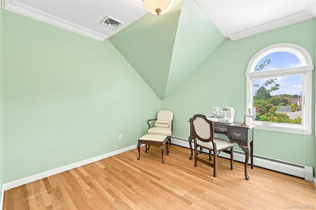 5315 Overbrook Street, Douglaston, NY 11362