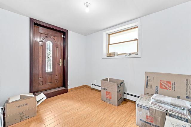 5315 Overbrook Street, Douglaston, NY 11362