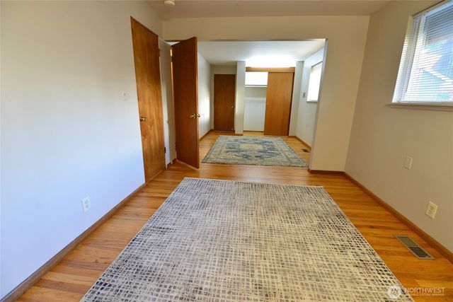 2228 Merchant, Everett, WA 98208