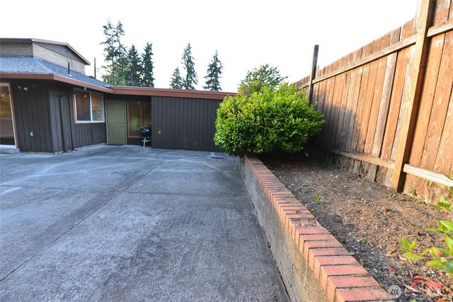 2228 Merchant, Everett, WA 98208