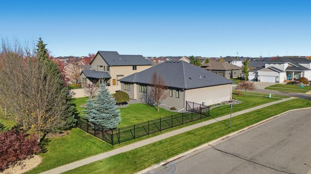 3878 3rd Street E, West Fargo, ND 58078