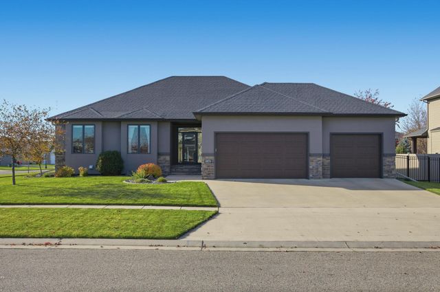 3878 3rd Street E, West Fargo, ND 58078