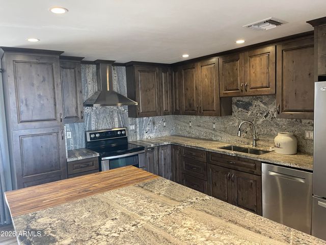 3511 E GREENWAY Lane, Phoenix, AZ 85032