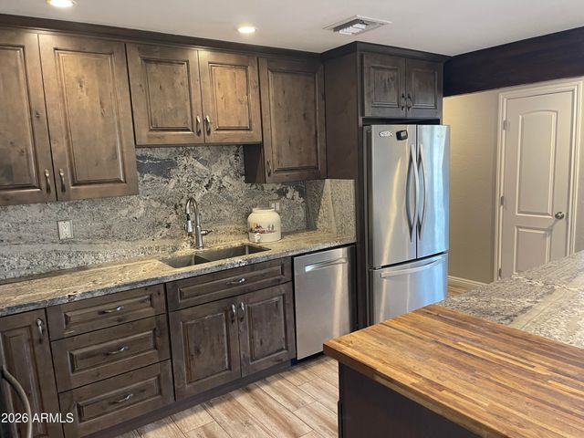 3511 E GREENWAY Lane, Phoenix, AZ 85032