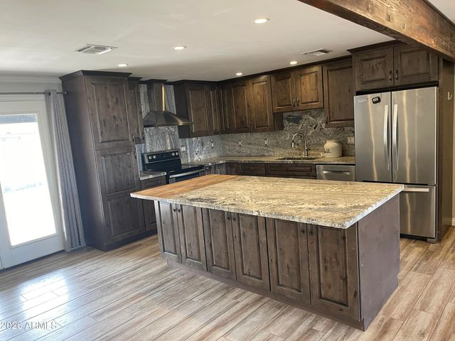 3511 E GREENWAY Lane, Phoenix, AZ 85032