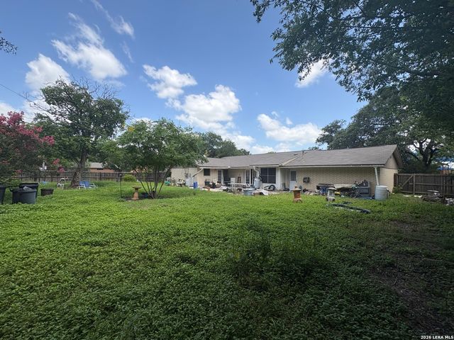 457 Winfield Blvd, Windcrest, TX 78239