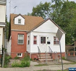 751 20th Street, Newark, NJ 07103