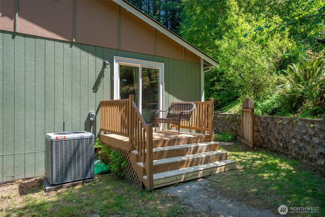 17118 S Vaughn Road NW, Vaughn, WA 98394