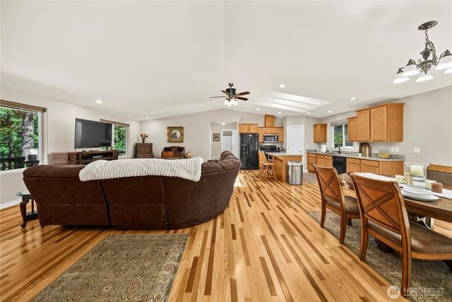 17118 S Vaughn Road NW, Vaughn, WA 98394