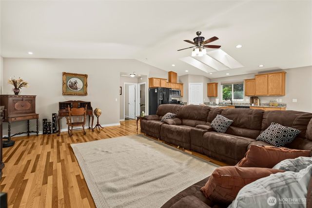 17118 S Vaughn Road NW, Vaughn, WA 98394