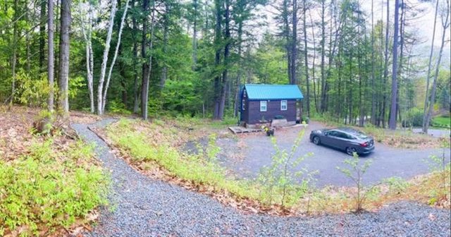 1 North Ridge Road, Rockingham, VT 05101