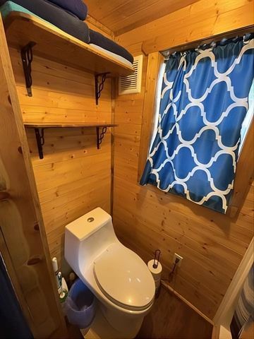 1 North Ridge Road, Rockingham, VT 05101
