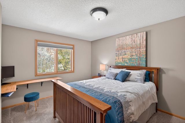 13746 Shenandoah Street NE, Ham Lake, MN 55304
