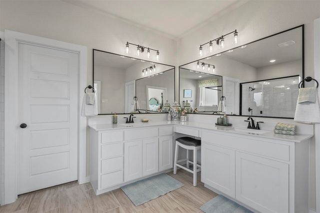 317 Skeen Peak, Springtown, TX 76082