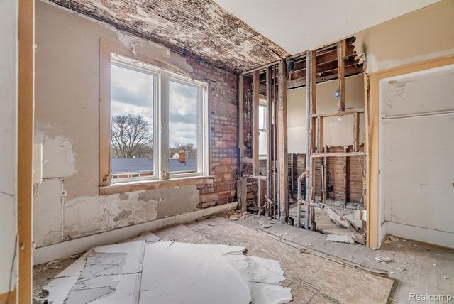 725 Whitmore Road, Detroit, MI 48203