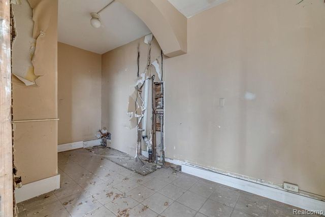725 Whitmore Road, Detroit, MI 48203