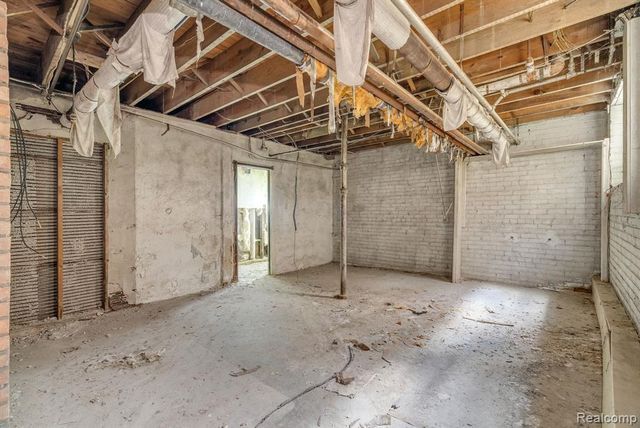 725 Whitmore Road, Detroit, MI 48203