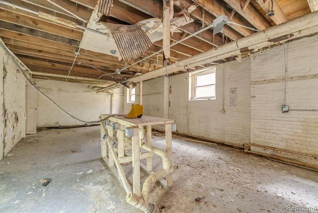 725 Whitmore Road, Detroit, MI 48203