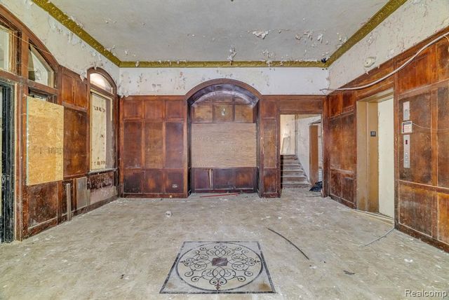 725 Whitmore Road, Detroit, MI 48203